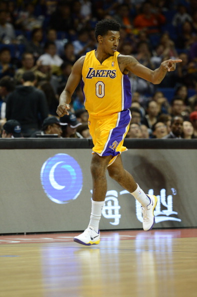 光投向具备 光投向具备